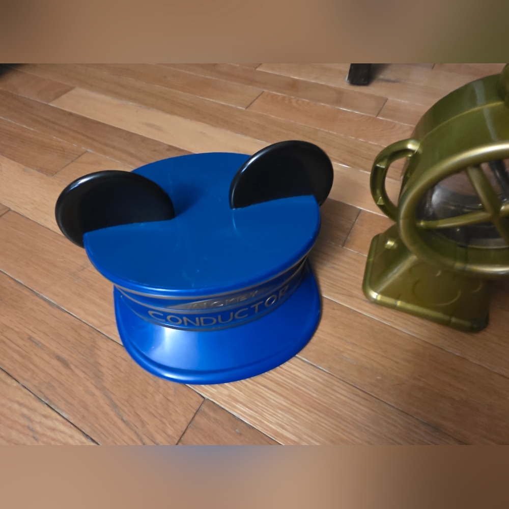 2PC DISNEY MICKEY CONDUCTOR HAT & LATERN PRETEND PLAY DRESS UP PLASTIC HARD 🐭 - Picture 2 of 5